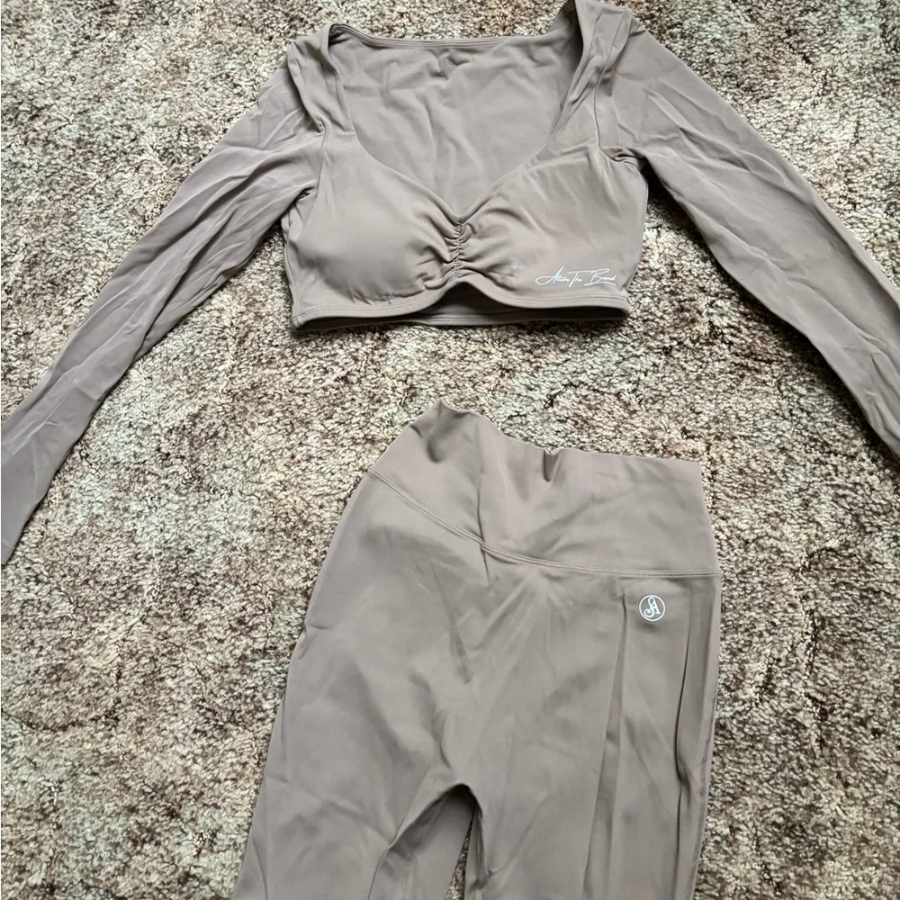 Allure the Brand Brown Flare Pants & matching top both size M - Picture 2 of 10